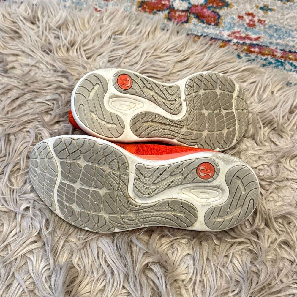 Lululemon Blissfeel 2 Running Shoes Size 7.5 View 6